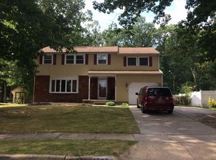 1737 Red Oak Rd, Williamstown, NJ 08094