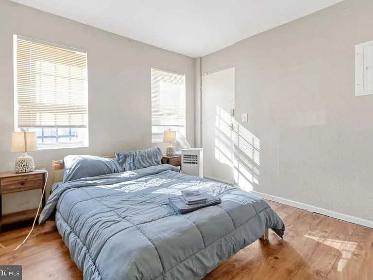 400 N Rose St #1 — Photo 9