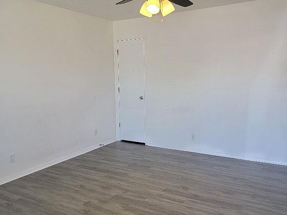 4th image of 8508 Marquette Ave NE