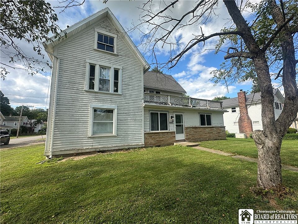 1st image of 2272 Orchard Pl