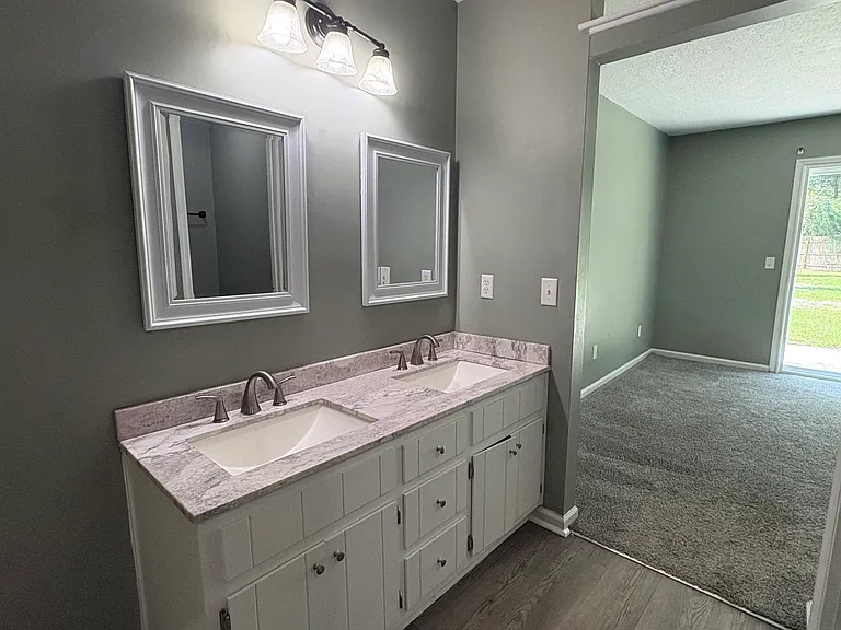 112 Boxwood Ct — Photo 9