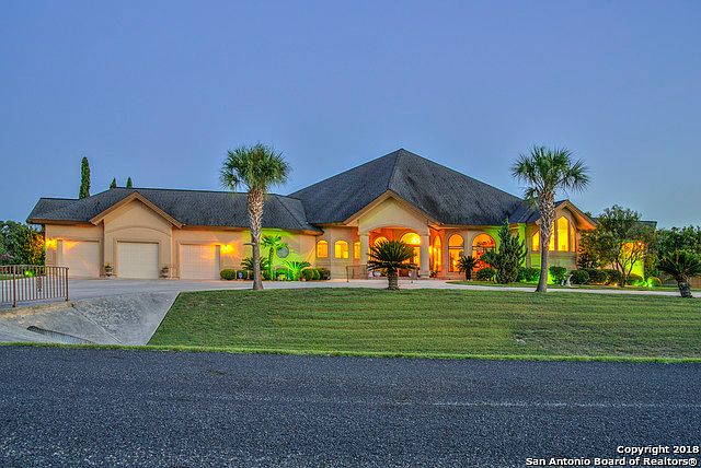 1st image of 277 Windwood Cir
