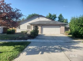 1681 E Laurelwood Dr, Eagle, ID 83616