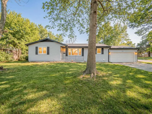 941 Cedar St, Junction City, KS 66441