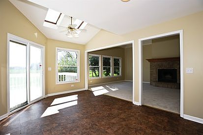 5th image of 2480 Westchester Ct