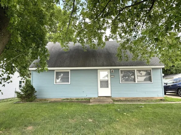 1402 N Mattis Ave, Champaign, IL 61821