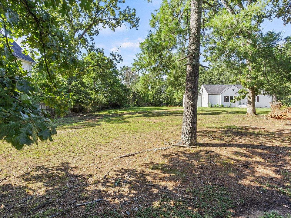 2nd image of 9 Willow Springs Dr