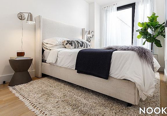 5th image of 250 Gold St #1318