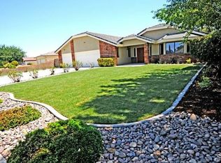 12815 Briarcliff Dr, Victorville, CA 92395