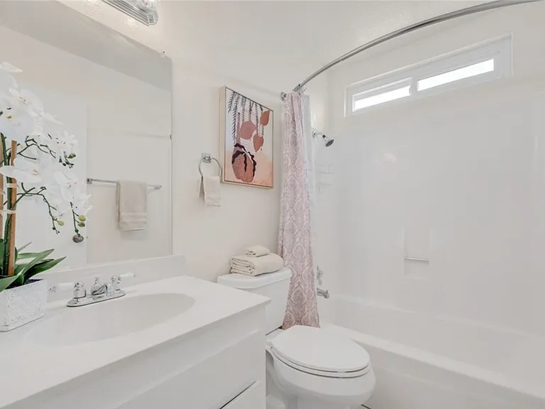4068 Jeffrey Dr — Photo 14