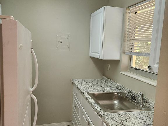 3rd image of 2037 SE 3rd St APT 25