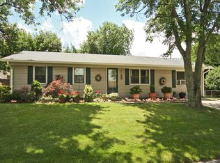 62 Old Trail Dr, Bargersville, IN 46106