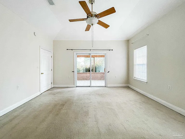 724 Ladner Dr — Photo 46