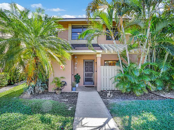 2nd image of 3765 Carambola Circle N #2813