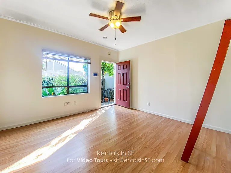 723 E 18th St — Photo 3
