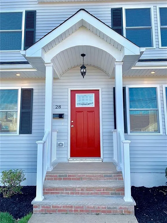 28 Hull Dr photo 1