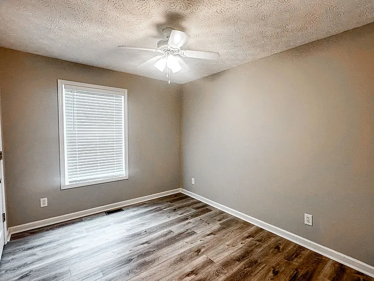 6410 Janton Way — Photo 37