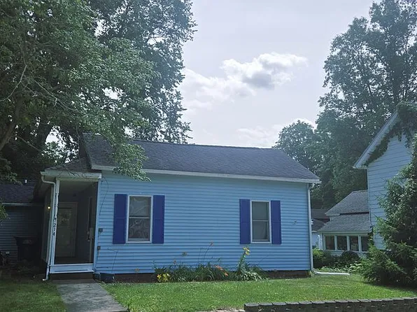 214 W Front St, New Carlisle, IN 46552