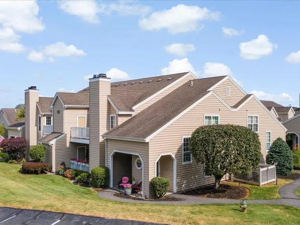 1512 Hampton Place Boulevard, Troy, NY 12180