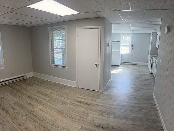 5th image of 454 E Weidman St APT 2