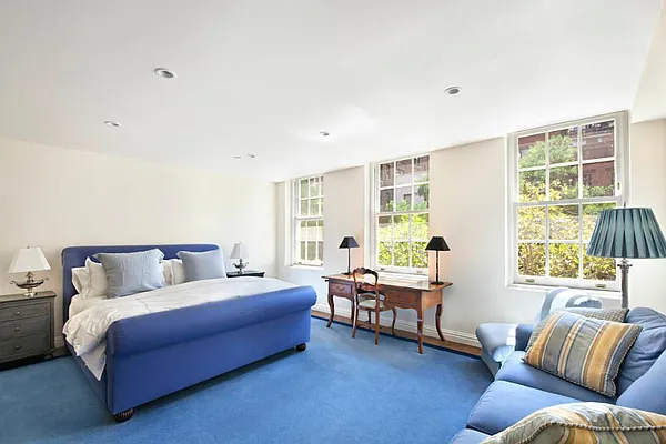 Rented by Town Residential | media 9