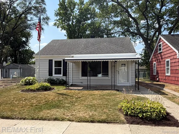 2000 Moorhouse St, Ferndale, MI 48220