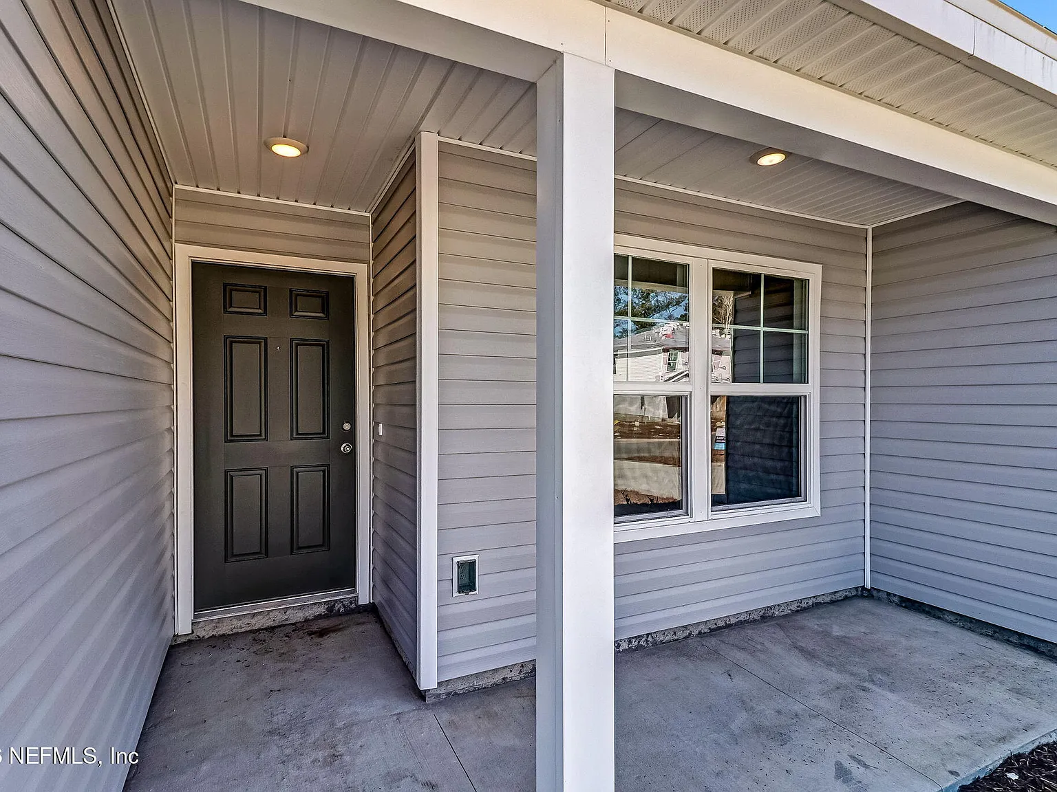 3 bed, 2.0 bath, 1185 sqft, $1,800 — Photo 4