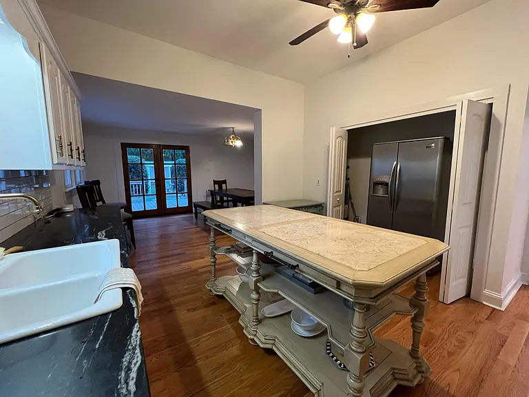 228 Walker Ave NE — Photo 18