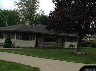 5315 N Hillcrest Dr, Clyde, MI 48049