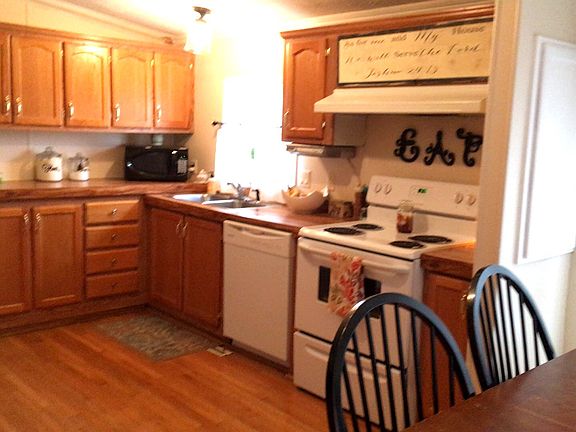 5th image of 4453 Marie Ln NW