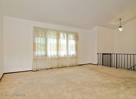 2nd image of 3213 Elisha Ave