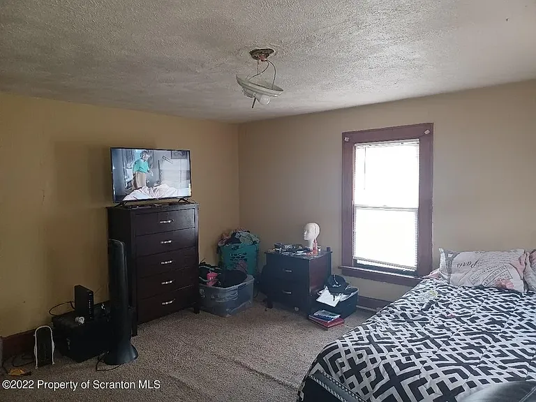 415 Maple St #2 — Photo 9