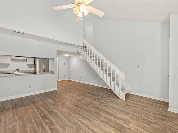 5th image of 2221 Sandpiper St