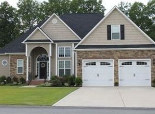 5265 Anna Belle Ln, Wade, NC 28395