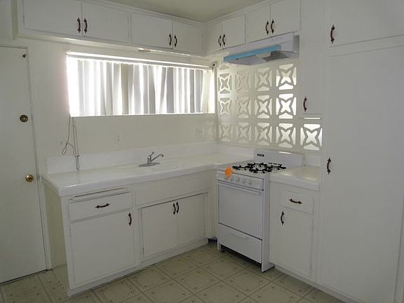 2nd image of 2456 New Ave APT C