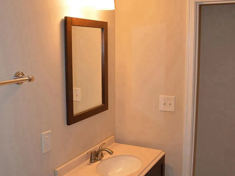 513 S Chester St — Photo 12
