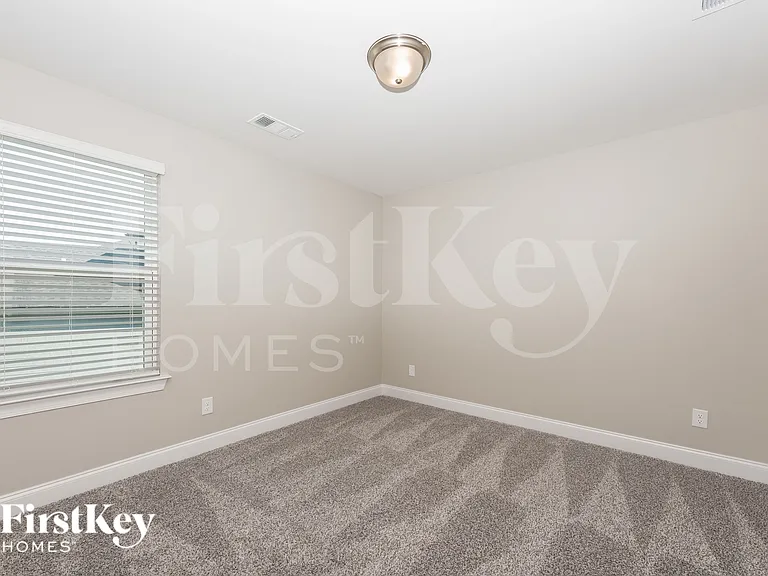 1451 Japonica Aly — Photo 10
