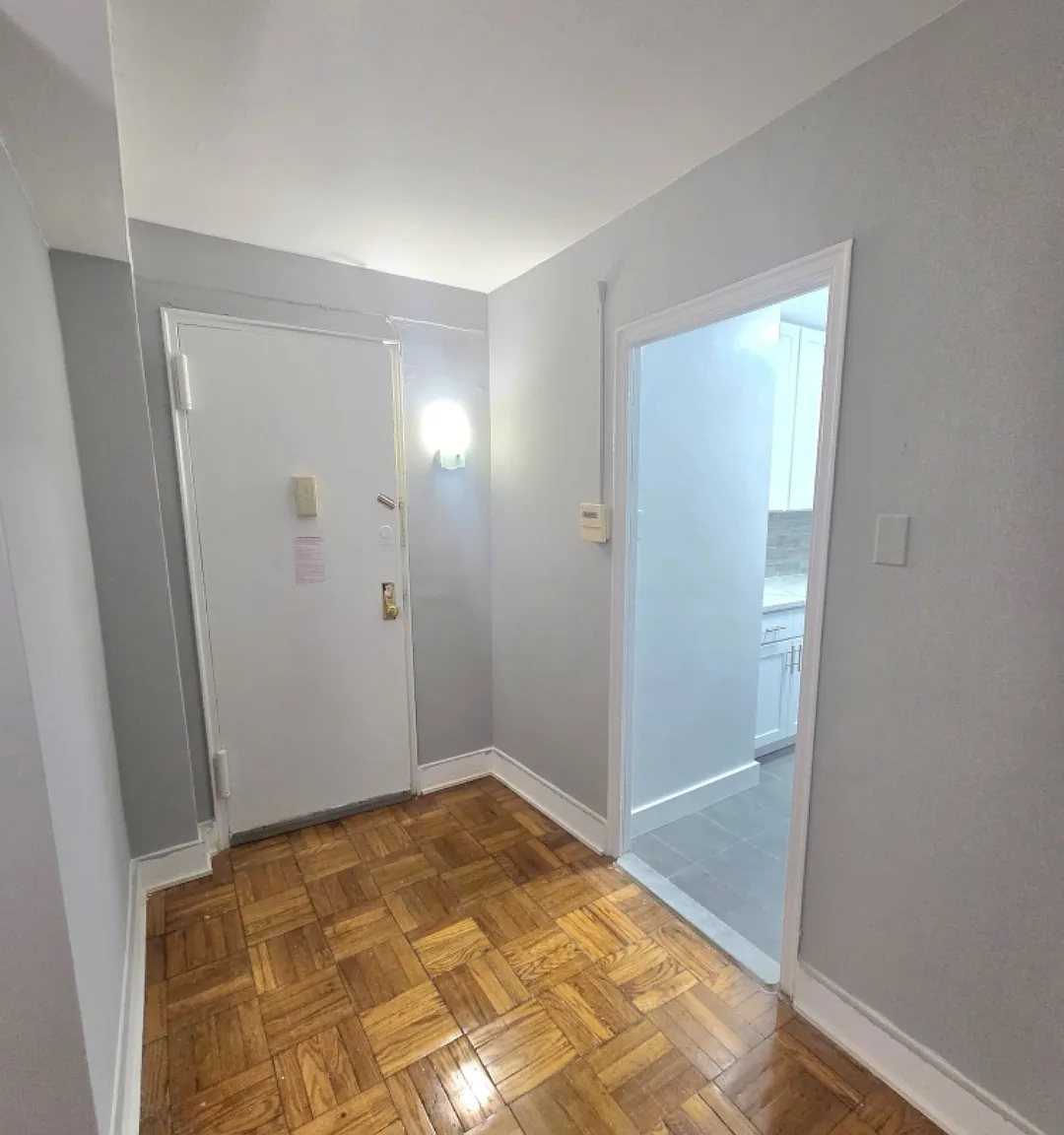 1 bed, 845 sqft, $2,295 — Photo 4