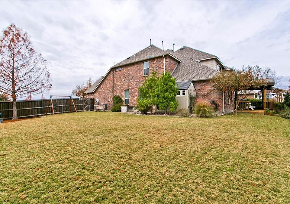 2nd image of 1988 Verde Ct