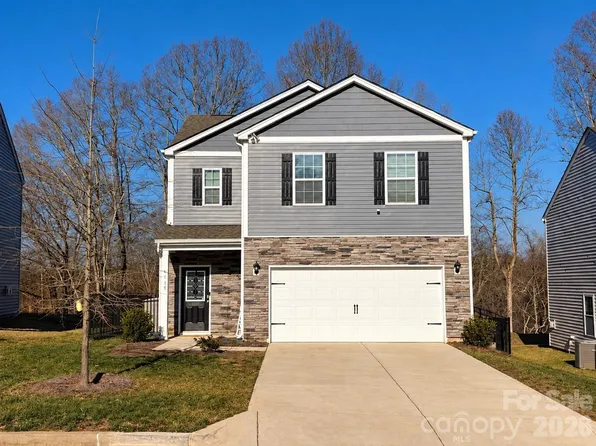 4119 Village Blvd NW, Conover, NC 28613