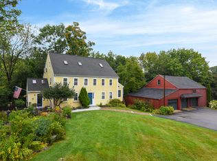 9 Cook St APT 3, Kittery, ME 03904