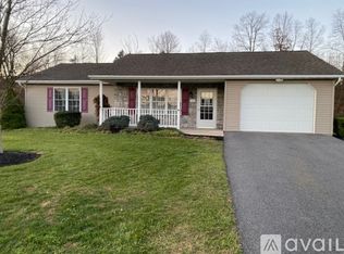 187 Village Dr, Mifflintown, PA 17059