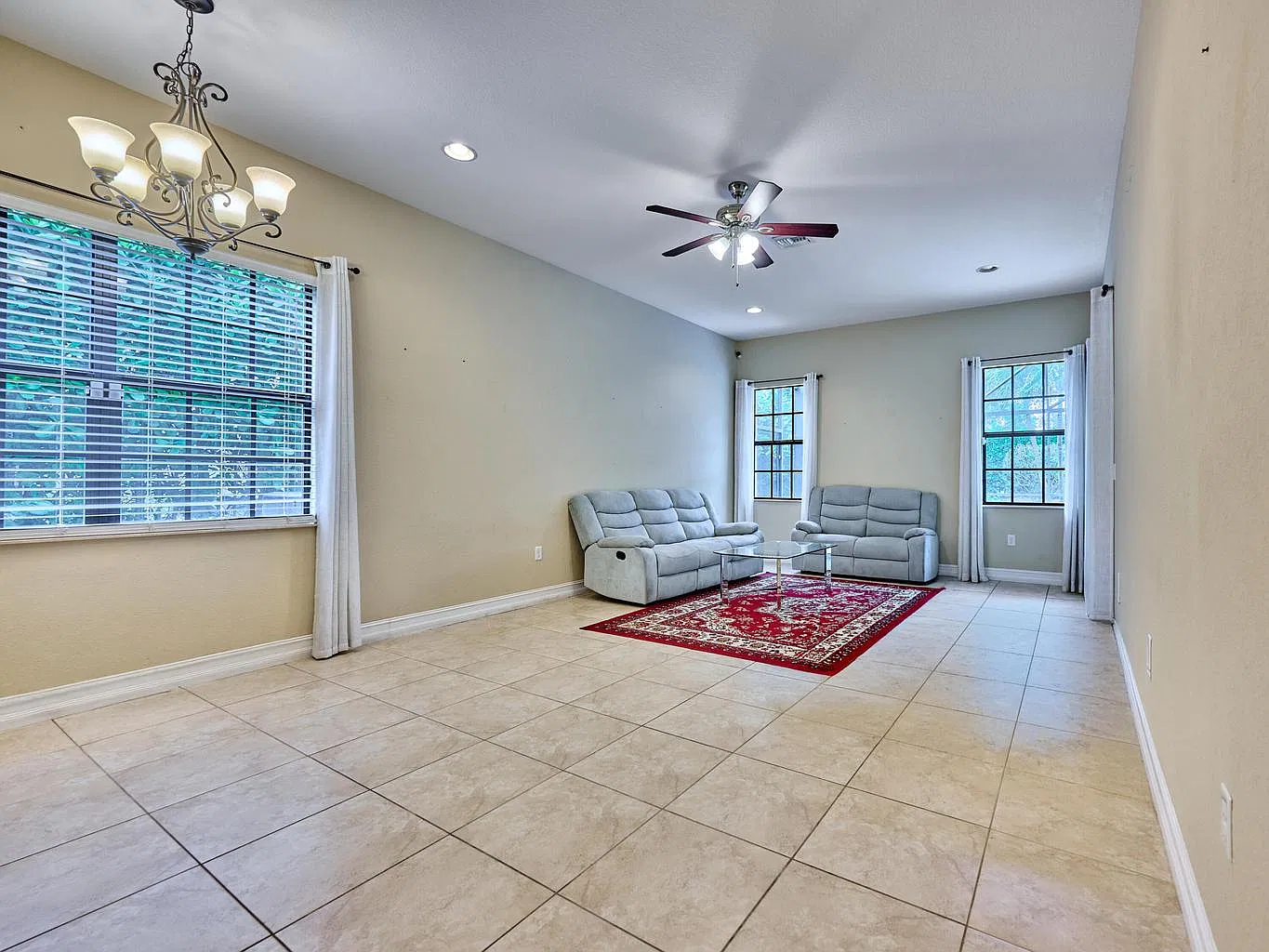 5 bed, 4.0 bath, 3572 sqft, $7,500 — Photo 3