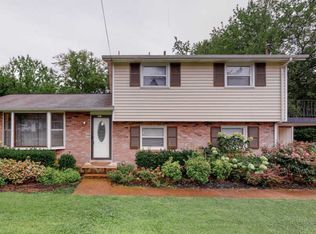3240 Doverside Dr, Nashville, TN 37207