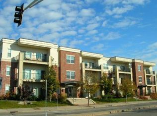 1505 5th St N APT 101, Hopkins, MN 55305