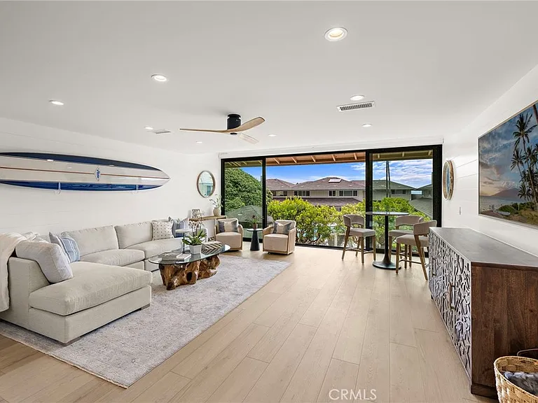 74 Blue Lagoon — Photo 23