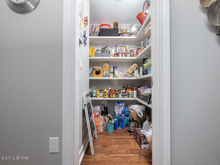 211 S Sherrin Ave — Photo 21