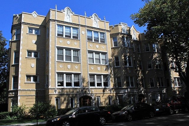 1st image of 824 Washington Blvd APT 3