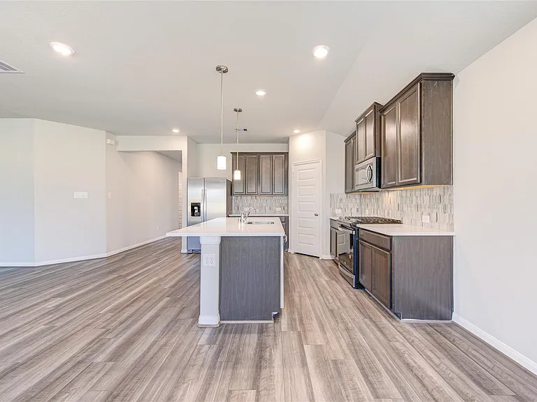 21514 Pachino Ln — Photo 24