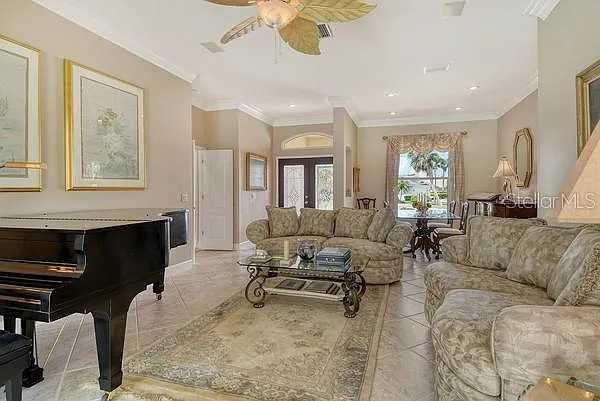 9477 Cedar Ridge Ln — Photo 6